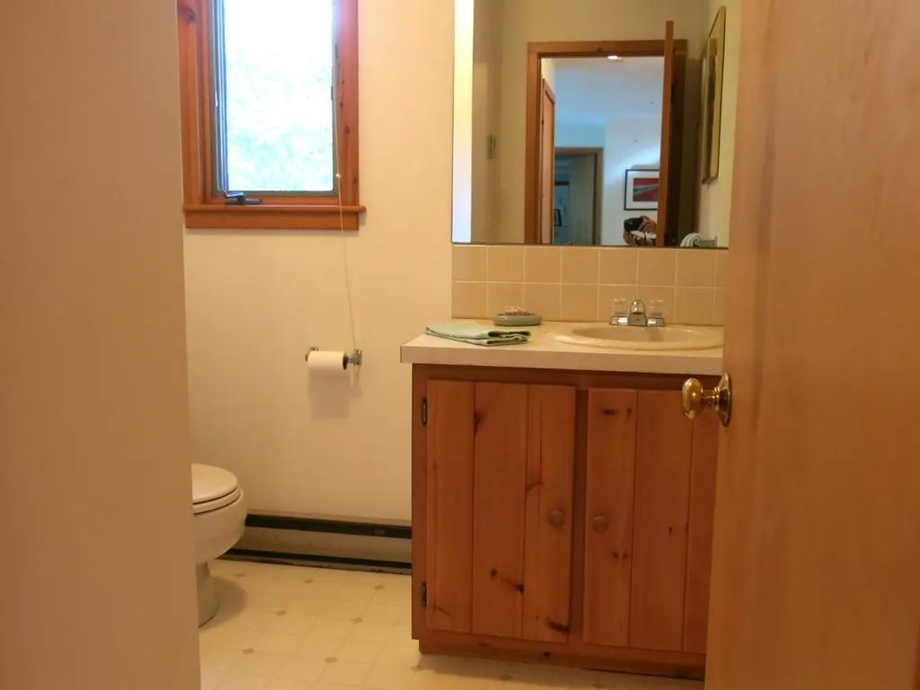 34 Pine Lane West Tisbury MA 02575