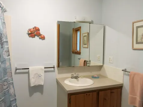 34 Pine Lane West Tisbury MA 02575