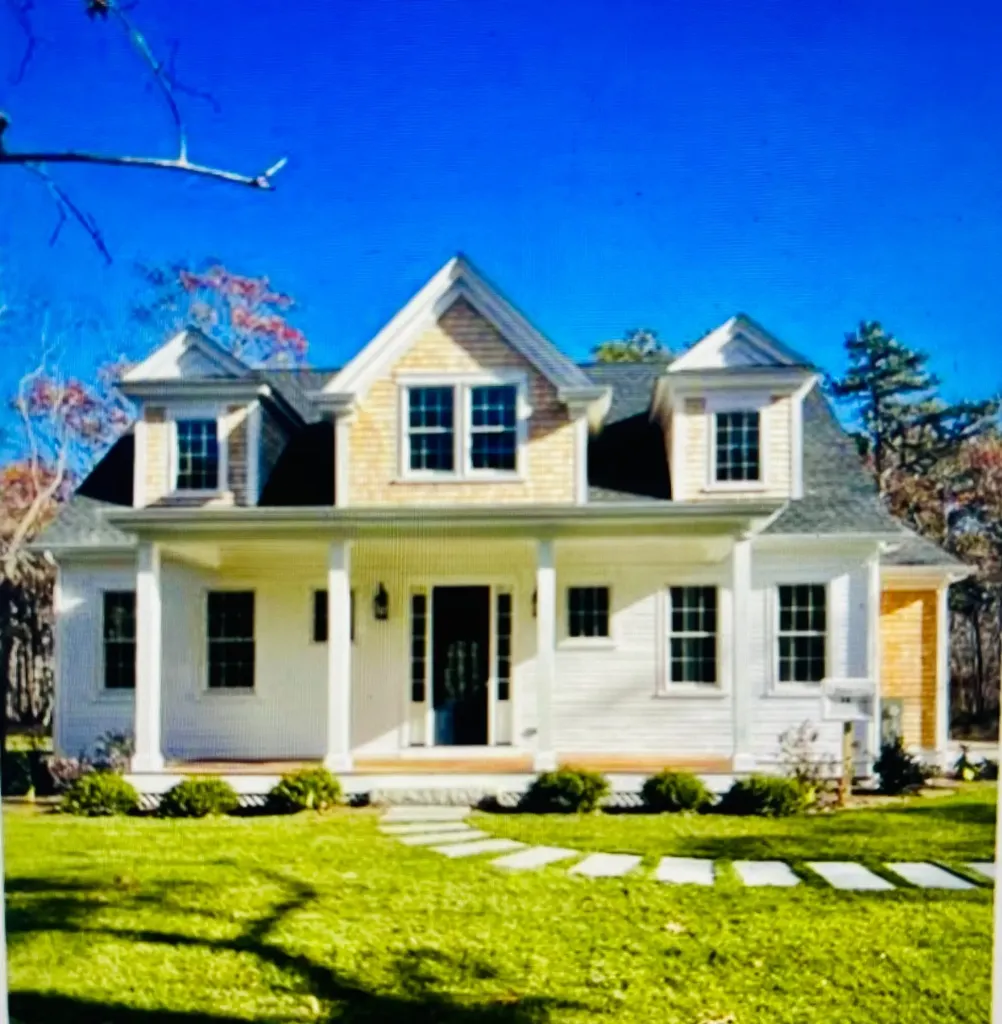 27 Seventh Street North Edgartown MA 02539