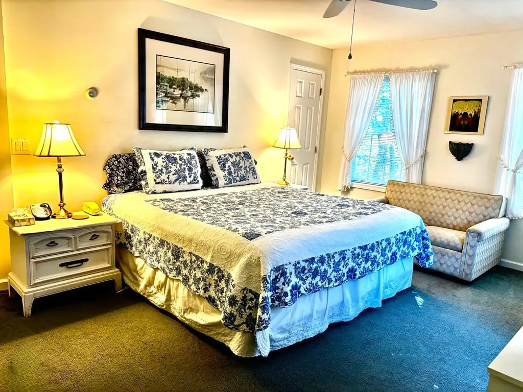 1 Jessie Leigh Mitchell Way Oak Bluffs MA 02557