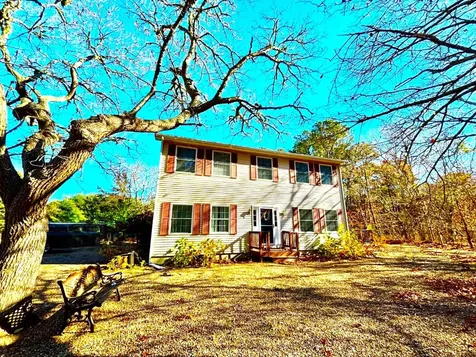 1 Jessie Leigh Mitchell Way Oak Bluffs MA 02557