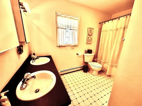 1 Jessie Leigh Mitchell Way Oak Bluffs MA 02557