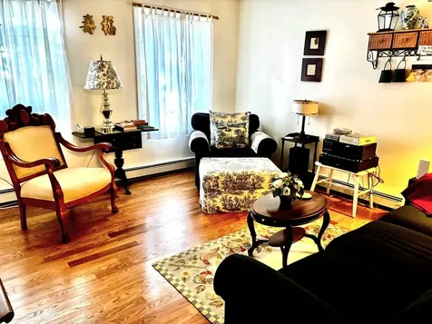 1 Jessie Leigh Mitchell Way Oak Bluffs MA 02557