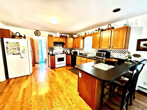 1 Jessie Leigh Mitchell Way Oak Bluffs MA 02557