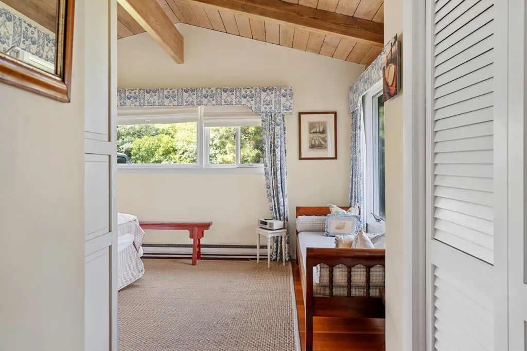 23 Manaca Hill Road Edgartown MA 02539