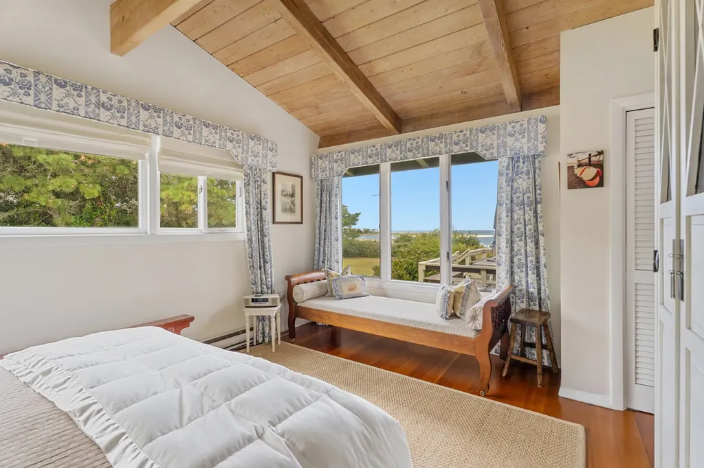 23 Manaca Hill Road Edgartown MA 02539