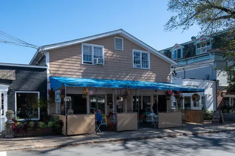 15 Main Street Vineyard Haven MA 02568