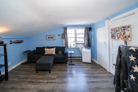 15 Main Street Vineyard Haven MA 02568