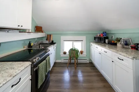 15 Main Street Vineyard Haven MA 02568