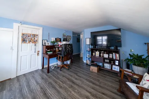 15 Main Street Vineyard Haven MA 02568