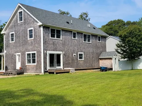 36 Ferro Way Vineyard Haven MA 02568