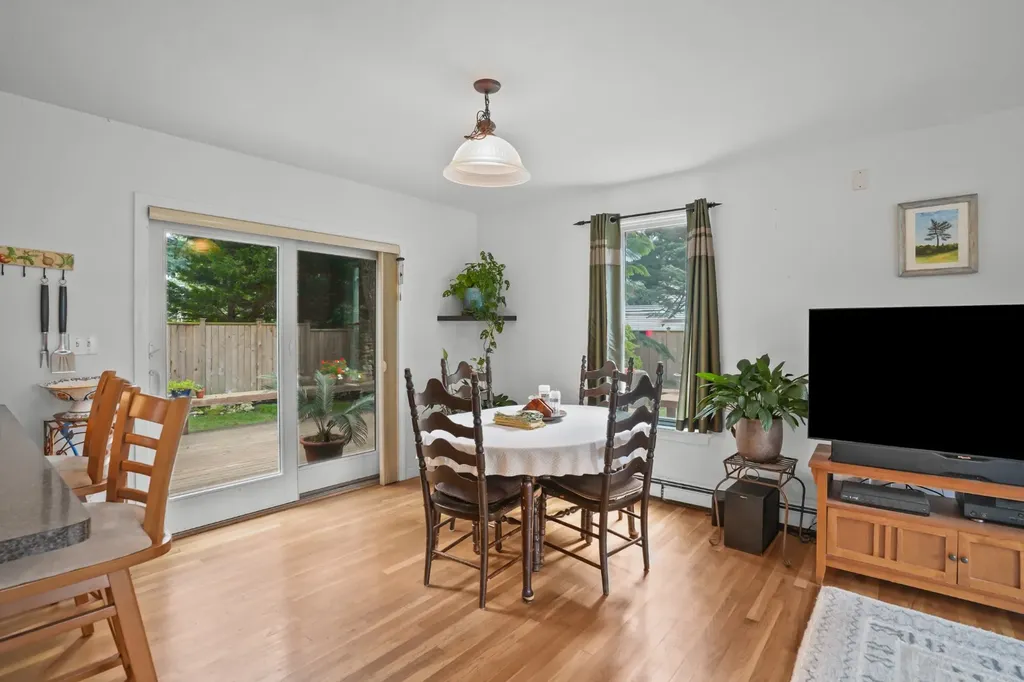 38 Rogers Way Oak Bluffs MA 02557