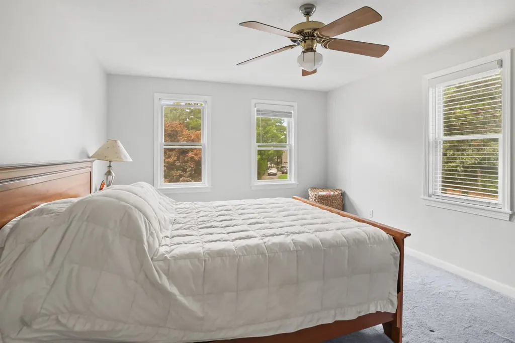 38 Rogers Way Oak Bluffs MA 02557