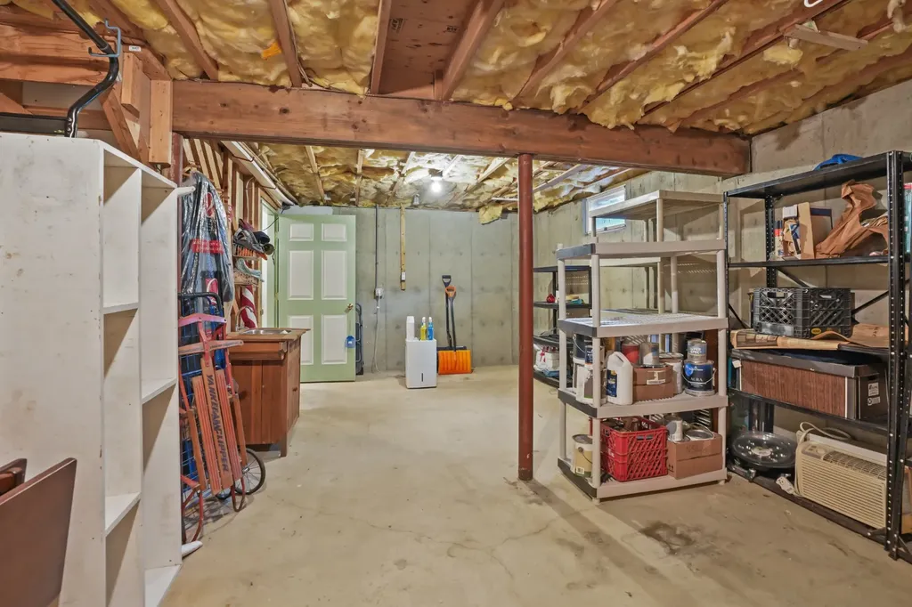 38 Rogers Way Oak Bluffs MA 02557