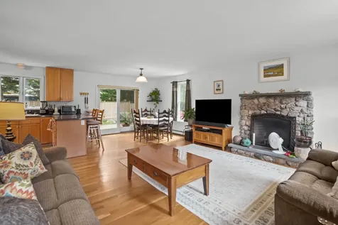 38 Rogers Way Oak Bluffs MA 02557