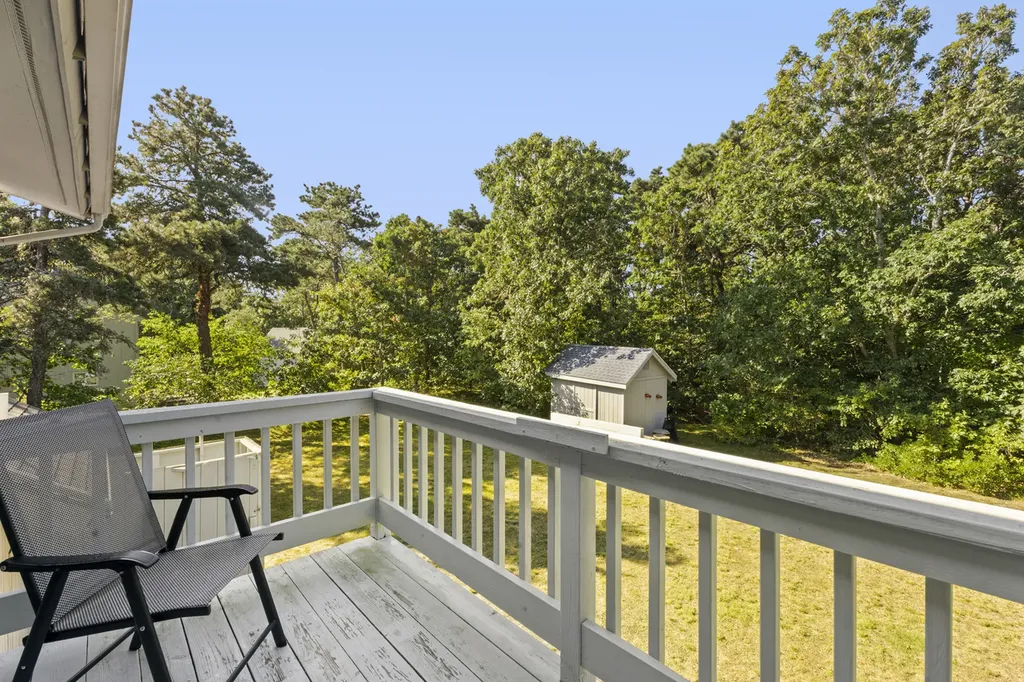 8 Court Street Edgartown MA 02539