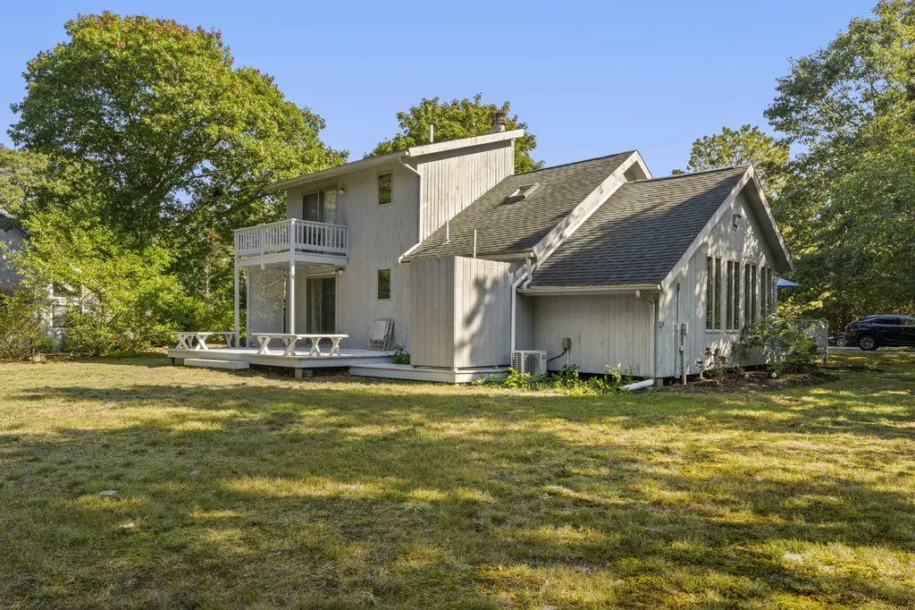 8 Court Street Edgartown MA 02539