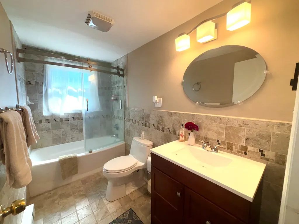 25 Windy Hill Road Oak Bluffs MA 02557