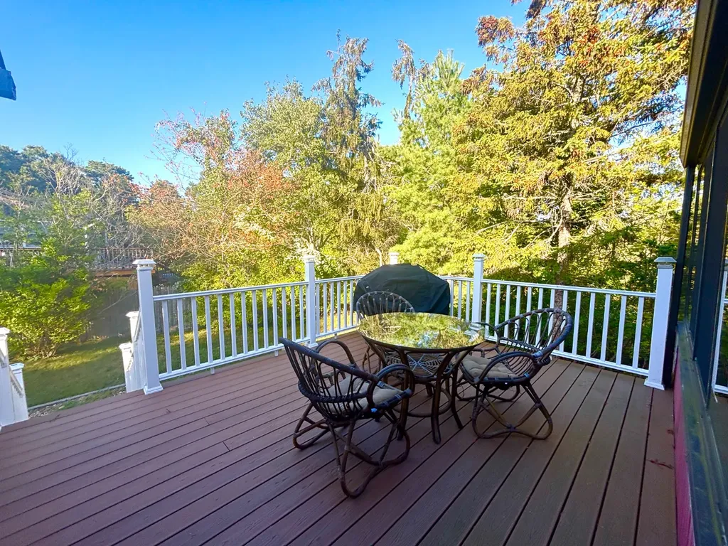 25 Windy Hill Road Oak Bluffs MA 02557