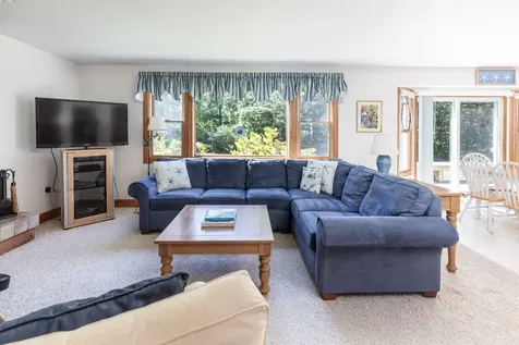 8 Old Dunhams Corner Way Edgartown MA 02539