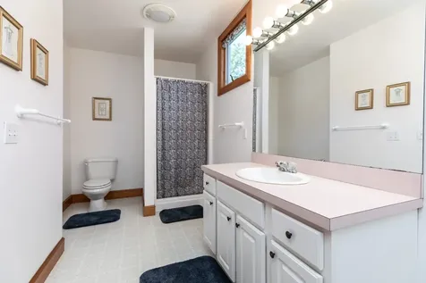 8 Old Dunhams Corner Way Edgartown MA 02539