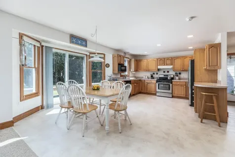 8 Old Dunhams Corner Way Edgartown MA 02539