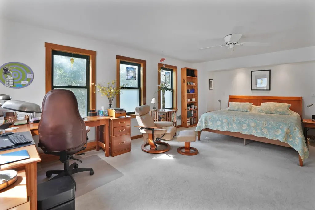 159 Lake Street Vineyard Haven MA 02568