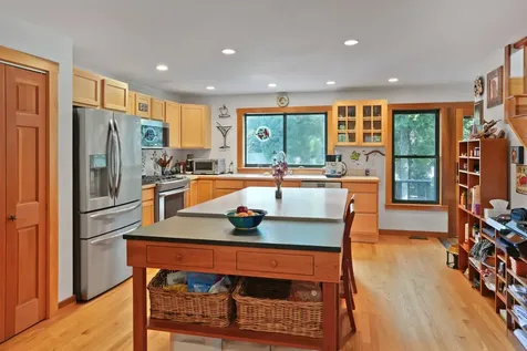 159 Lake Street Vineyard Haven MA 02568