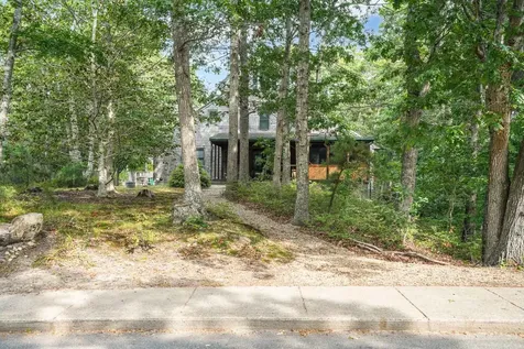 159 Lake Street Vineyard Haven MA 02568