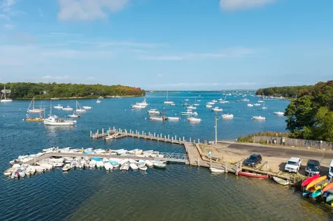 159 Lake Street Vineyard Haven MA 02568