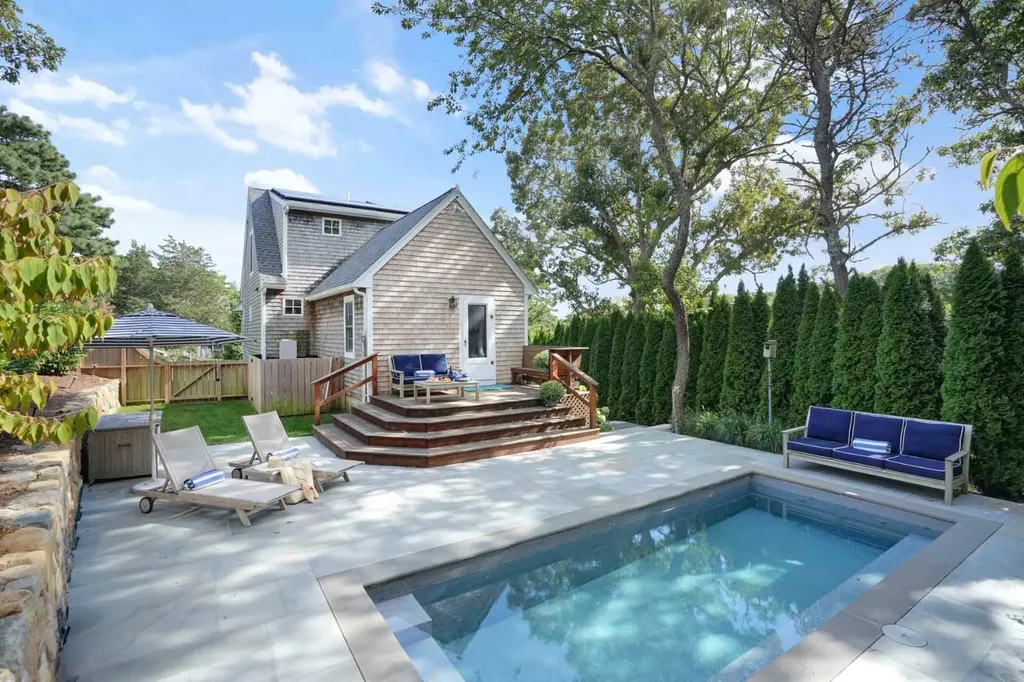 2 Orchard Lane Edgartown MA 02539