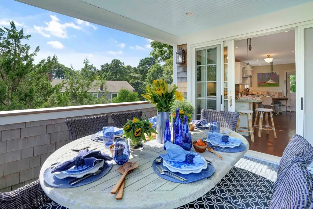 2 Orchard Lane Edgartown MA 02539