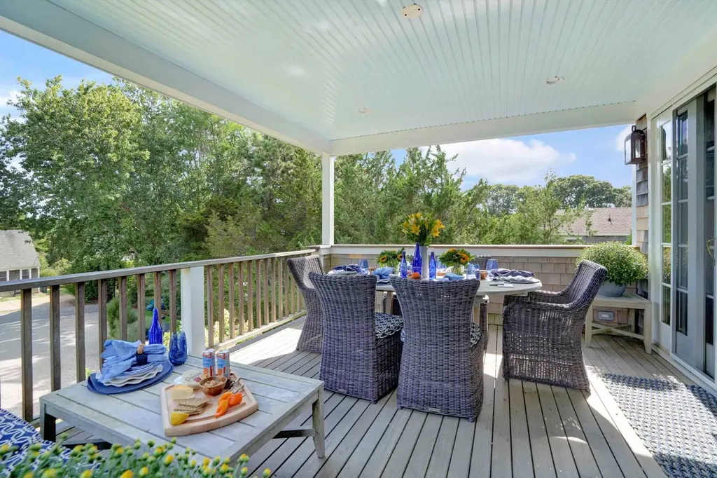 2 Orchard Lane Edgartown MA 02539