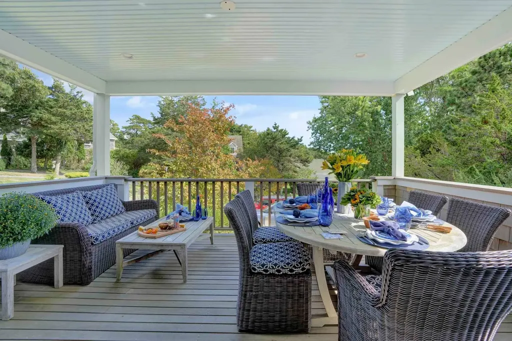 2 Orchard Lane Edgartown MA 02539