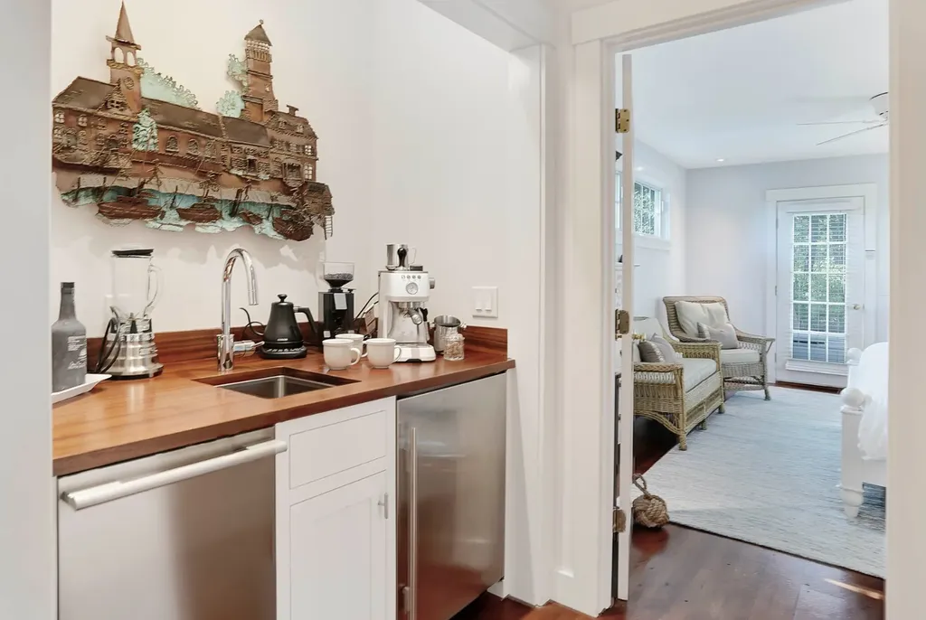 2 Orchard Lane Edgartown MA 02539