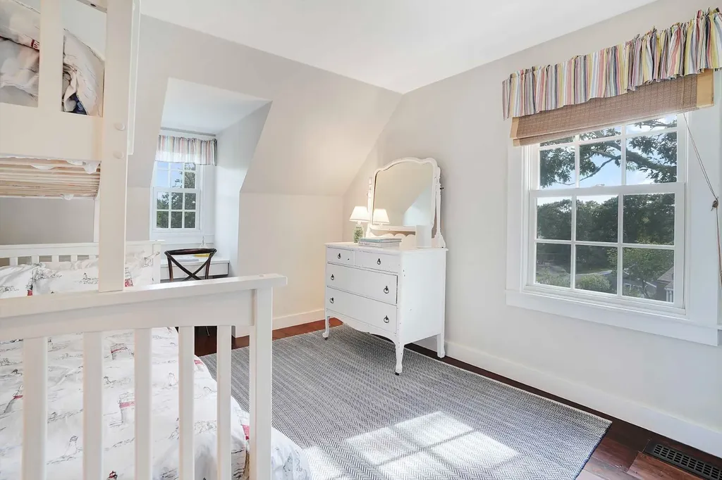 2 Orchard Lane Edgartown MA 02539