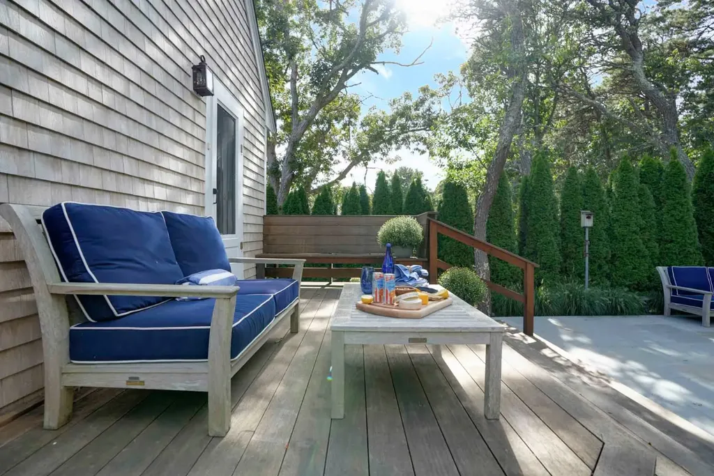 2 Orchard Lane Edgartown MA 02539