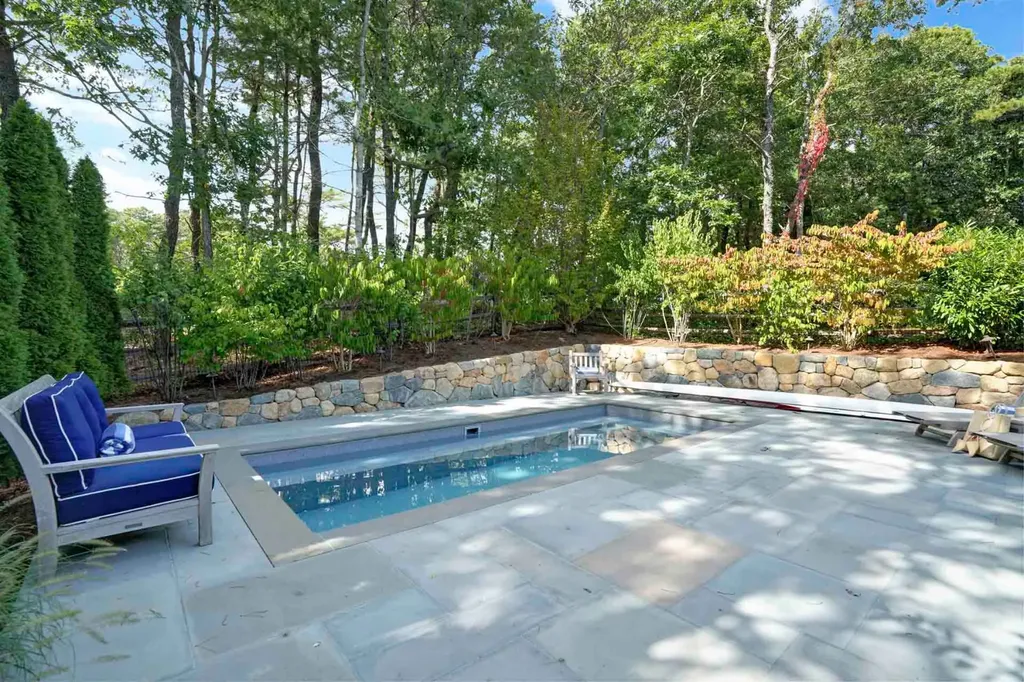 2 Orchard Lane Edgartown MA 02539