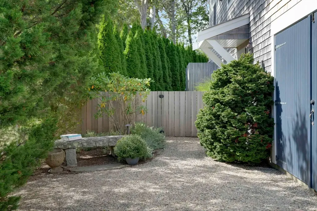 2 Orchard Lane Edgartown MA 02539