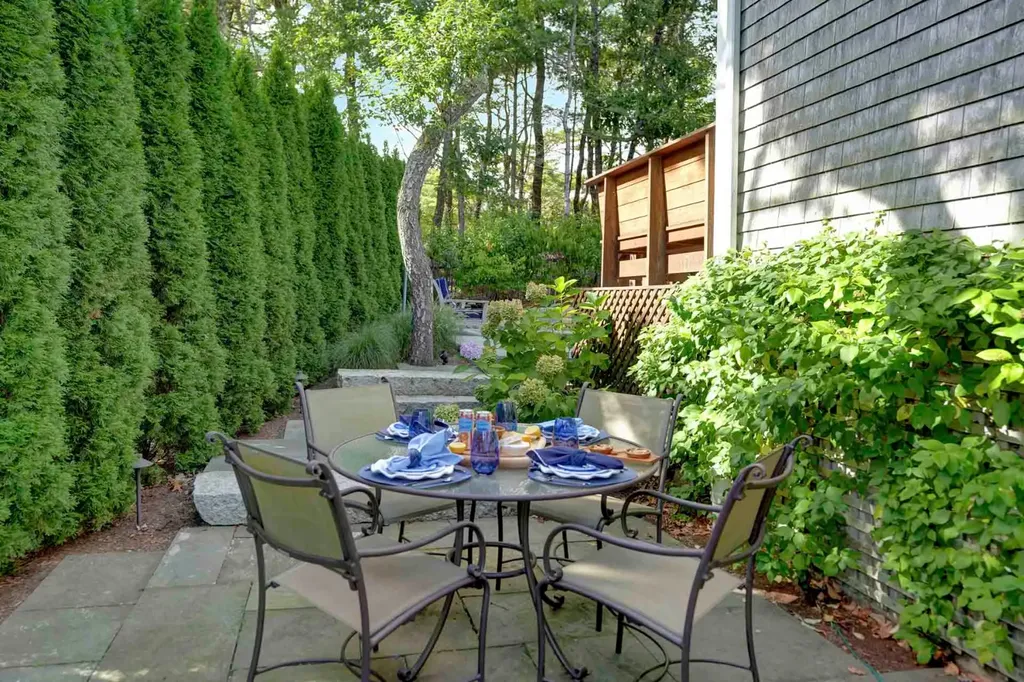 2 Orchard Lane Edgartown MA 02539