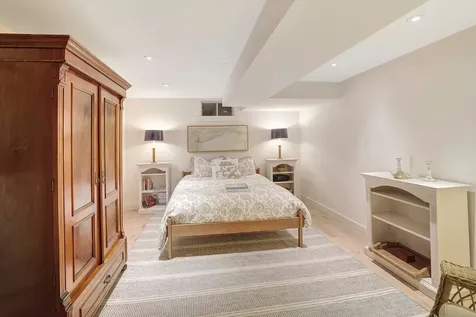 2 Orchard Lane Edgartown MA 02539