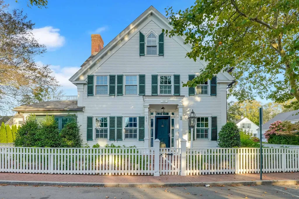 Edgartown MA, 52 South Summer Street