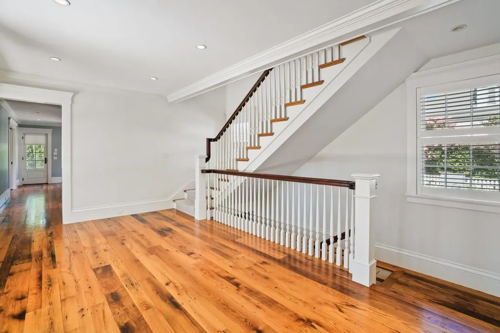 52 South Summer Street Edgartown MA 02539