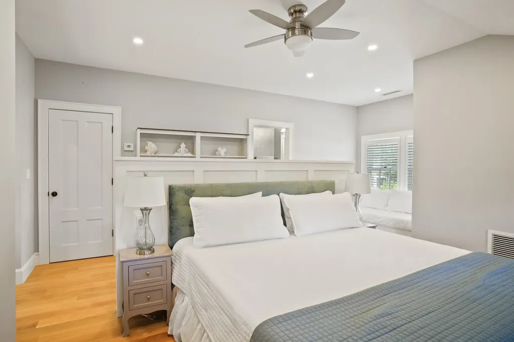 52 South Summer Street Edgartown MA 02539