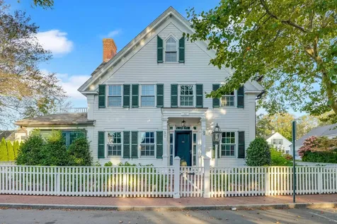 52 South Summer Street Edgartown MA 02539