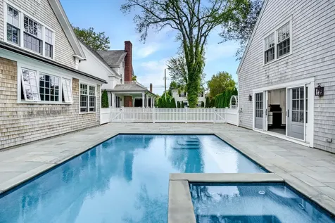 52 South Summer Street Edgartown MA 02539