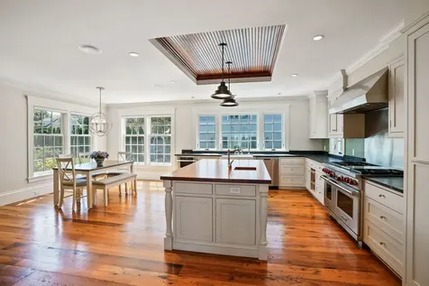 52 South Summer Street Edgartown MA 02539