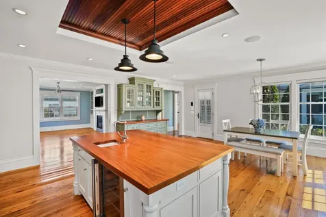 52 South Summer Street Edgartown MA 02539