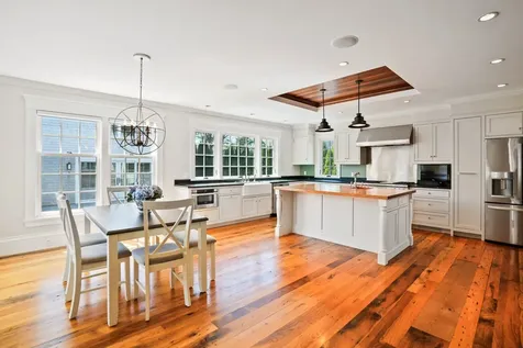 52 South Summer Street Edgartown MA 02539