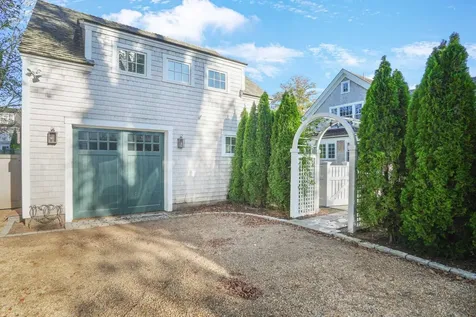 52 South Summer Street Edgartown MA 02539